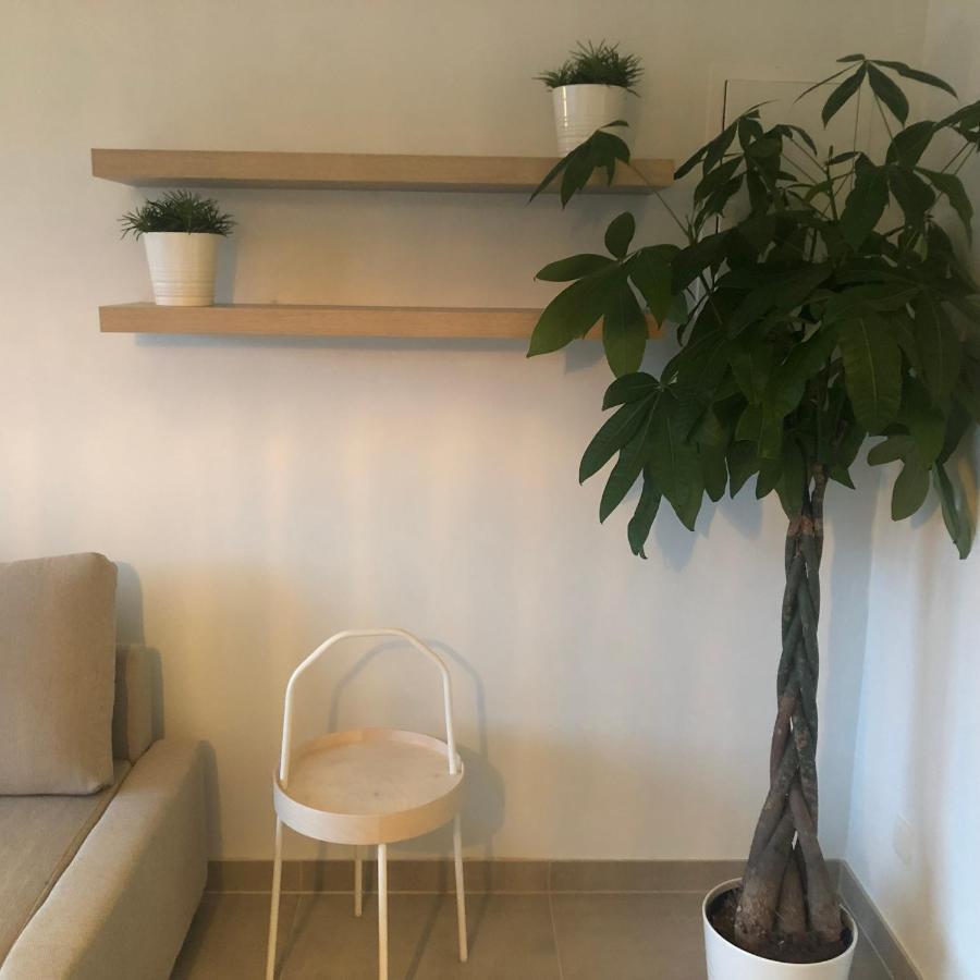 Angel Apartment *