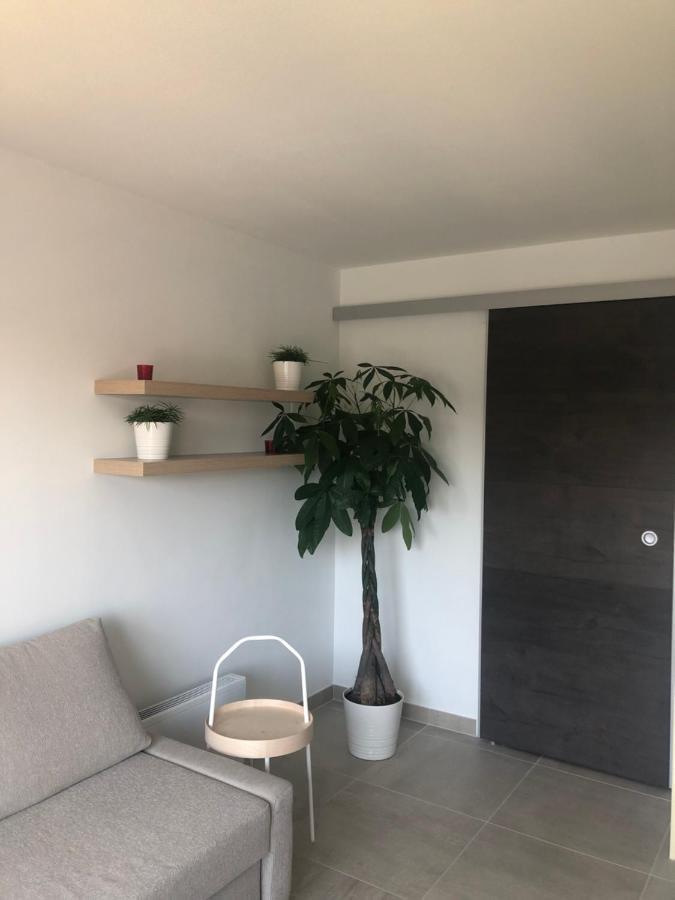 Apartment Angel